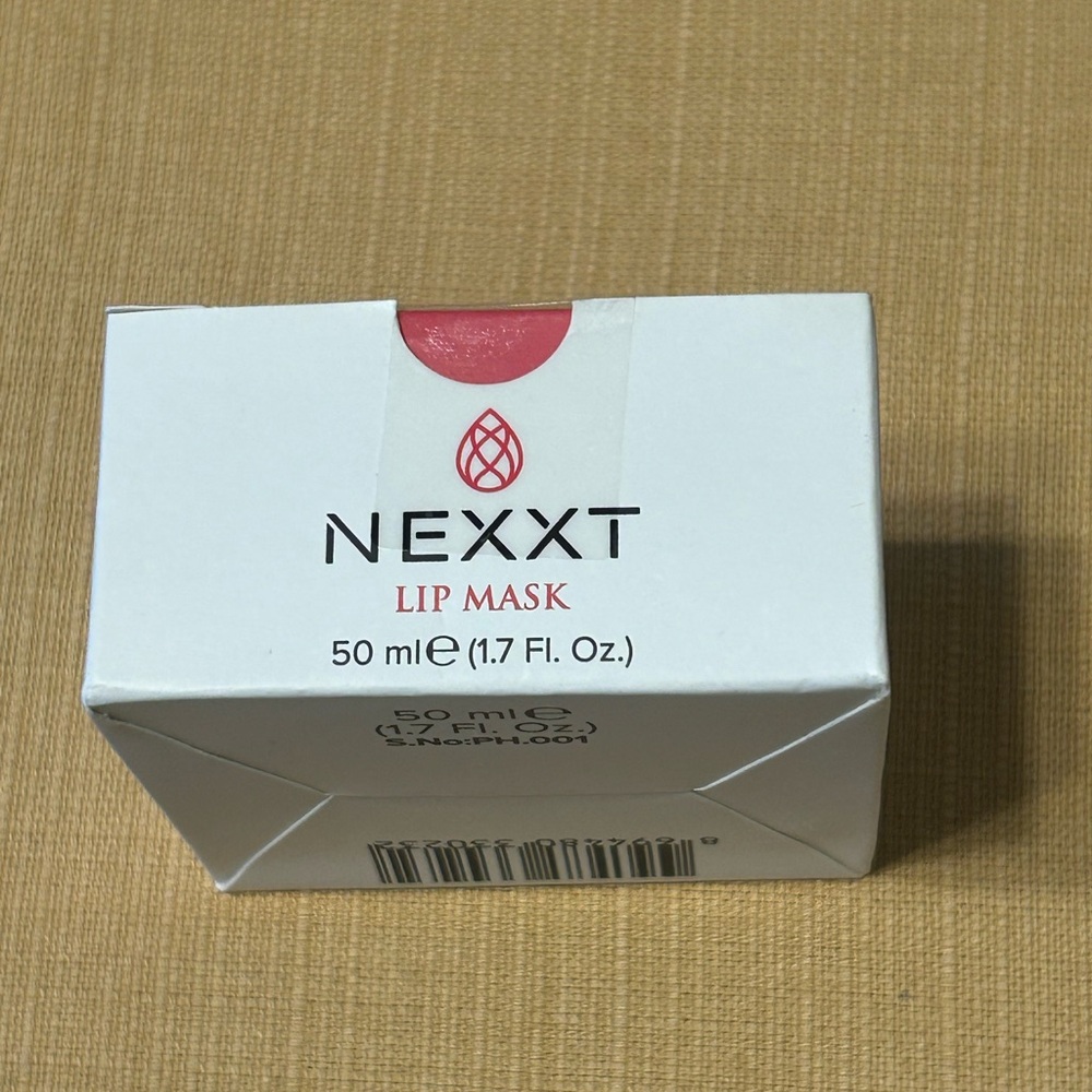 Nexxt Lip Mask